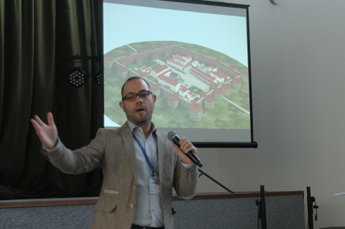 Vitomir Jevremović, CEO tvrtke Digital Mind iz Srbije, strastveni je arheolog ali i digitalni inovator. Tvrtka Digital Mind nudi brojne proizvode i digitalne aplikacije koje interpretiraju kulturnu baštinu na inovativan i digitalan način.